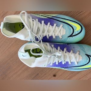 Youth Nike Mercurial soccer cleats Sz 1.5